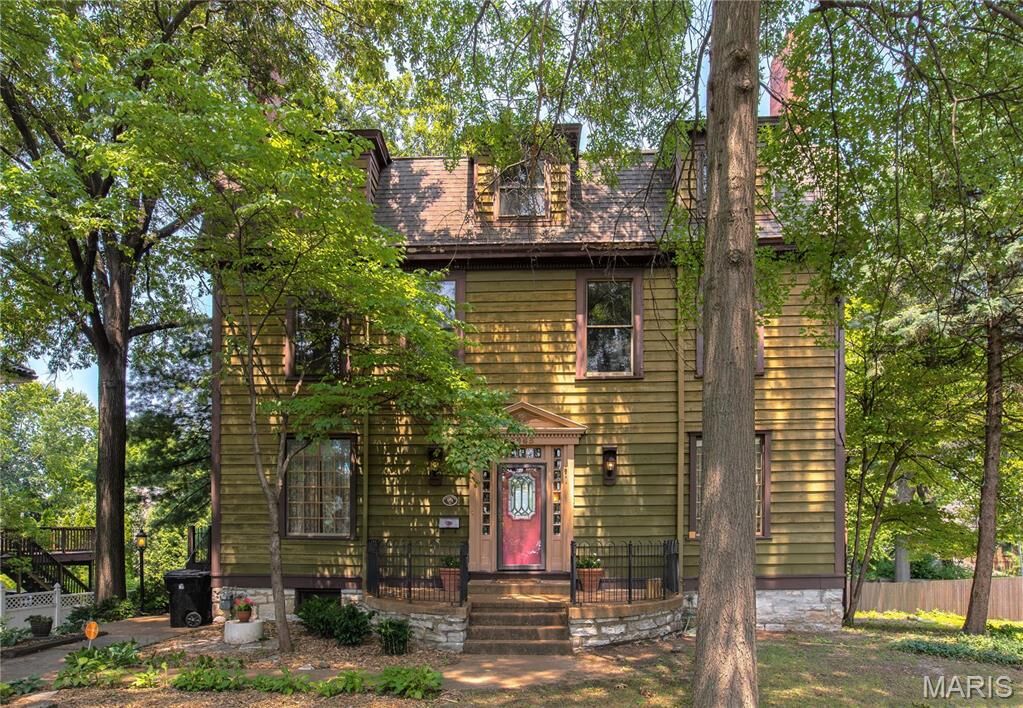 Property Photo:  6965 Delmar Boulevard  MO 63130 