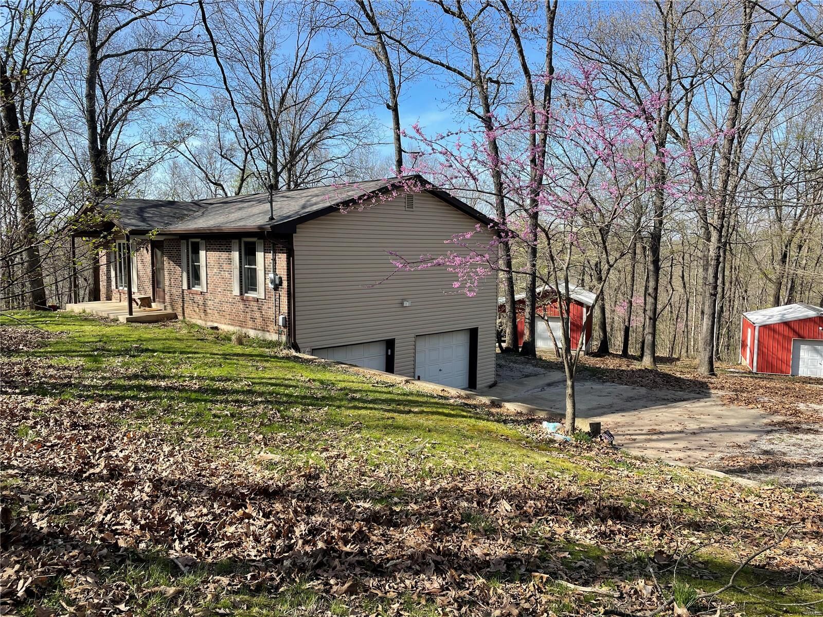 Property Photo: 1351 Harness Rd MO 63028