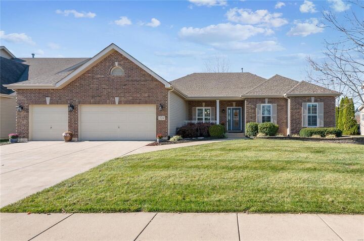 324 Trailhead Way  Dardenne Prairie MO 63368 photo