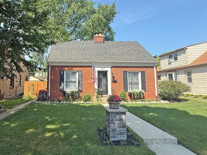 2451 S 59th St  West Allis WI 53219 photo