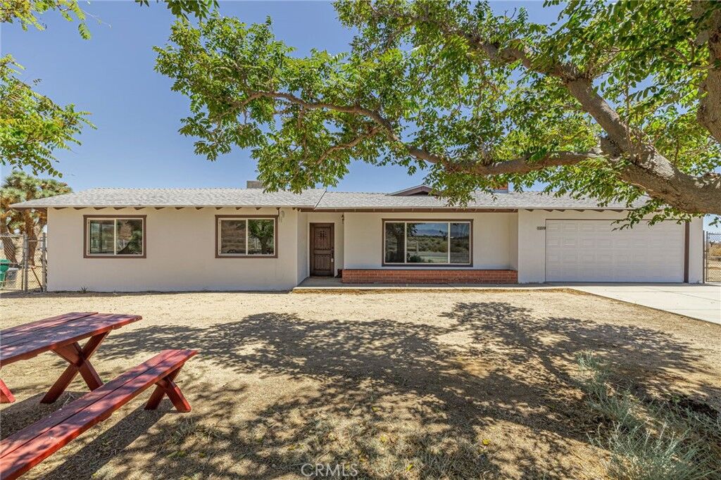 Property Photo:  5200 Mojave Tropico Road  CA 93560 
