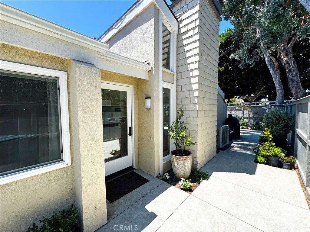 Property Photo:  19857 Saltwater Circle  CA 92648 