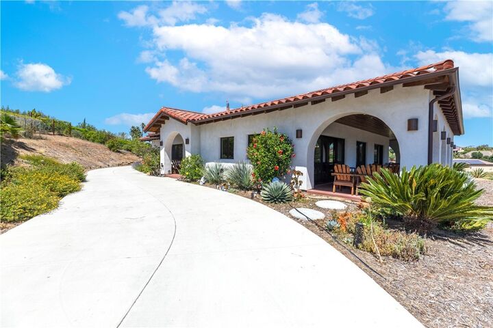Property Photo:  39170 Kapalua Way  CA 92592