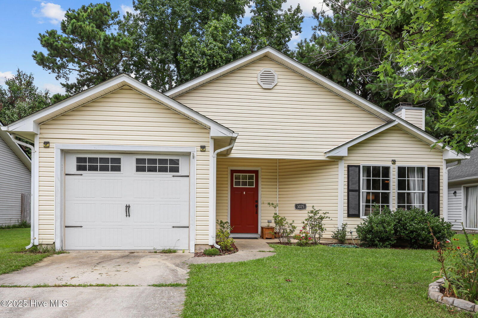 Property Photo: 3025 Foxhorn Road NC 28546