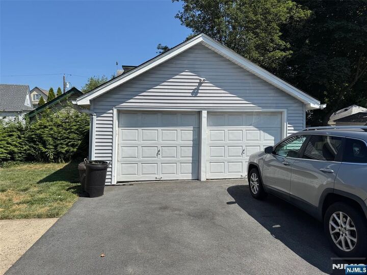 Property Photo:  30 Shadyside Avenue  NJ 07628 