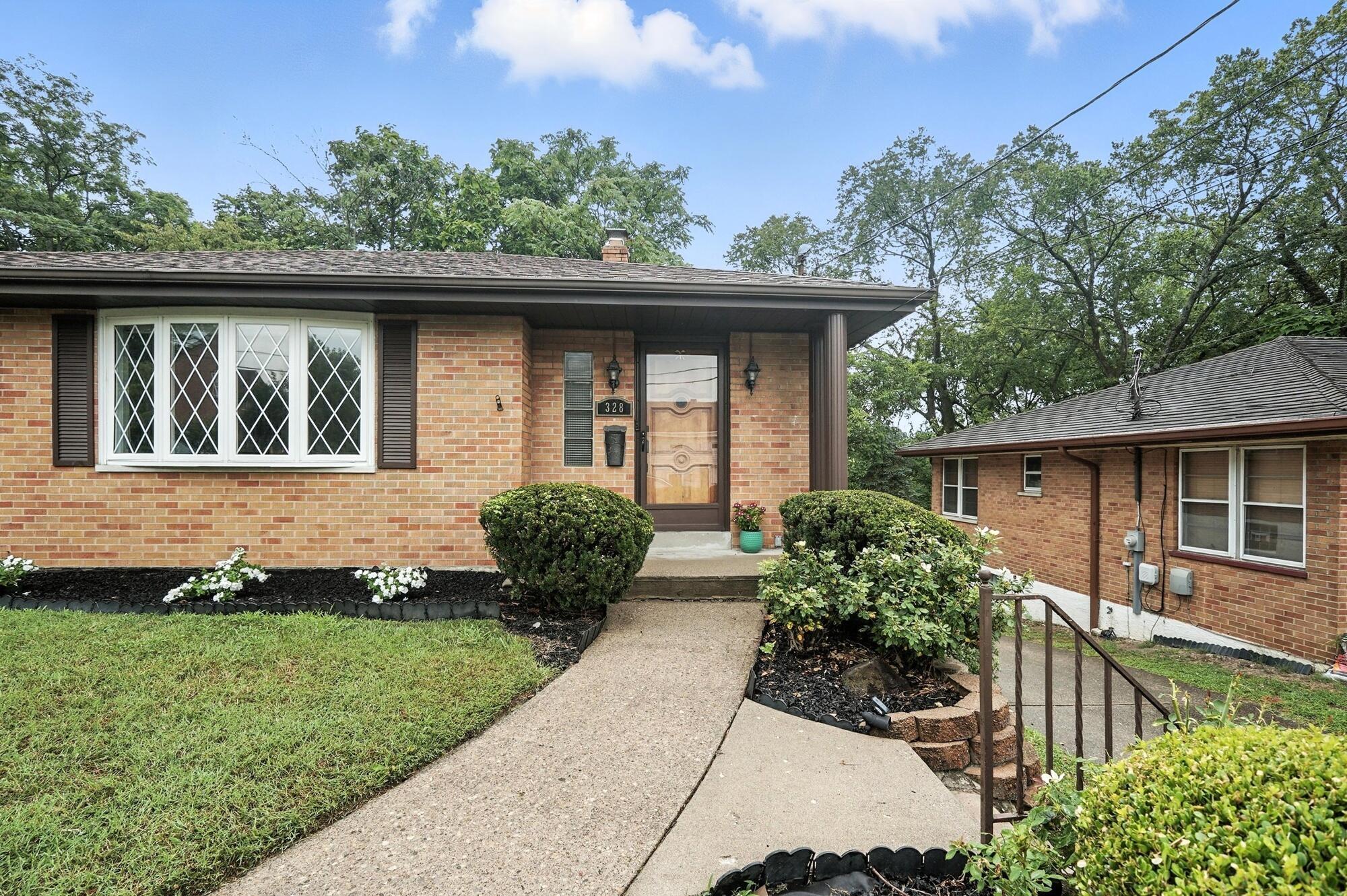 Property Photo:  328 Locust Lane  KY 41073 