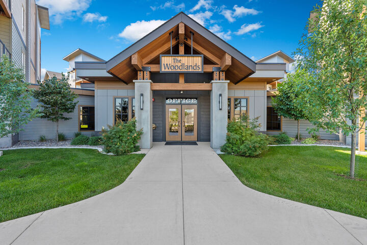 Property Photo: 100 Woodlands Way S 402 MT 59901