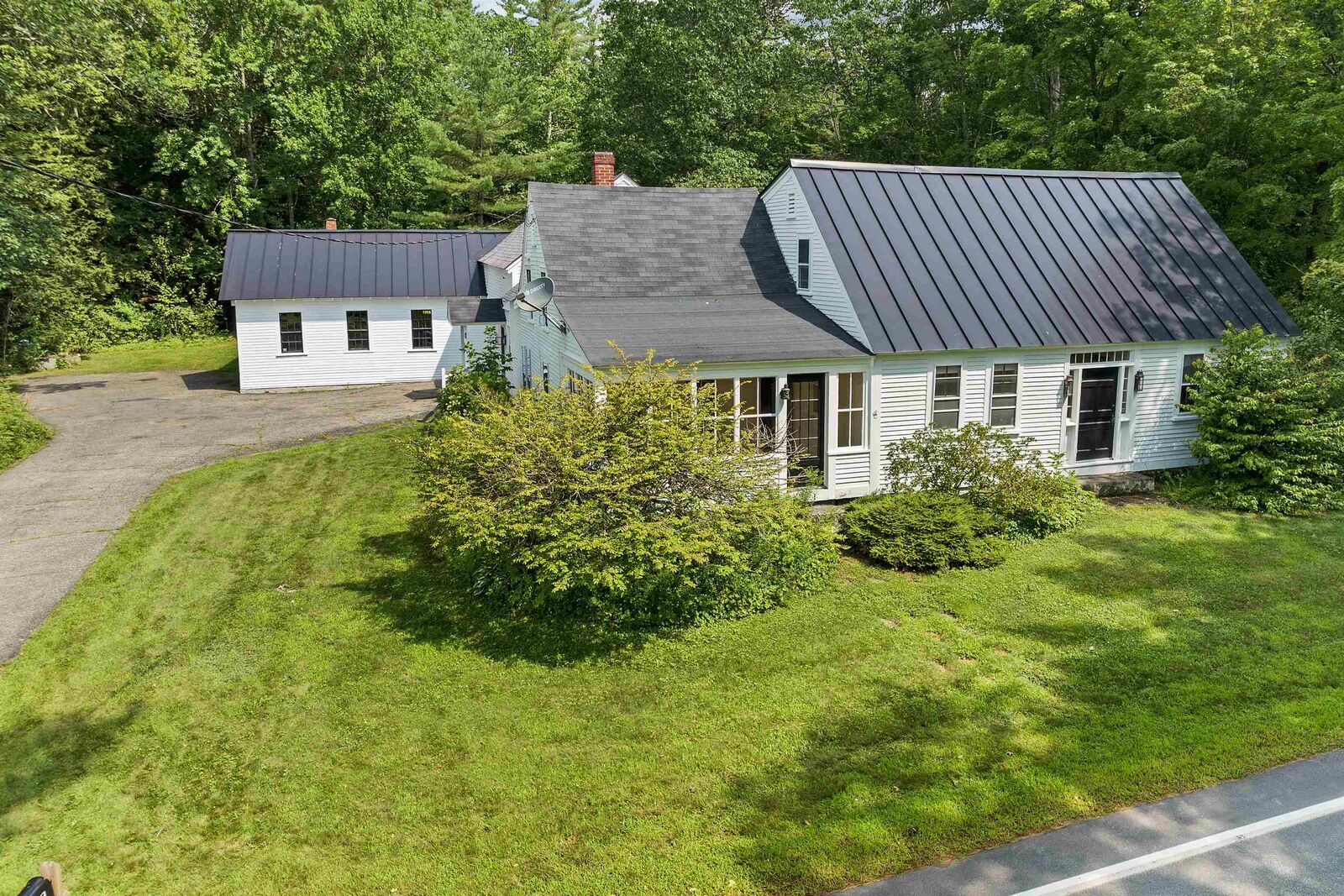 Property Photo:  45 Skinner Street  NH 03227 