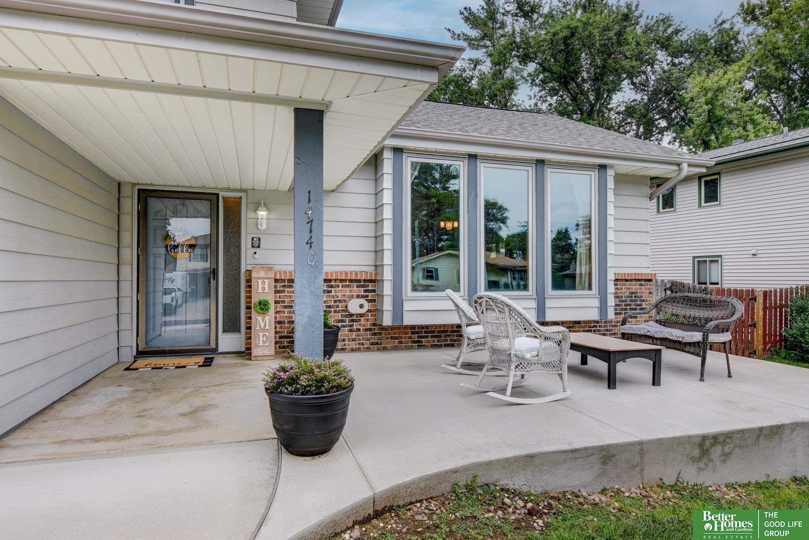 Property Photo: 14740 Drexel Street NE 68137