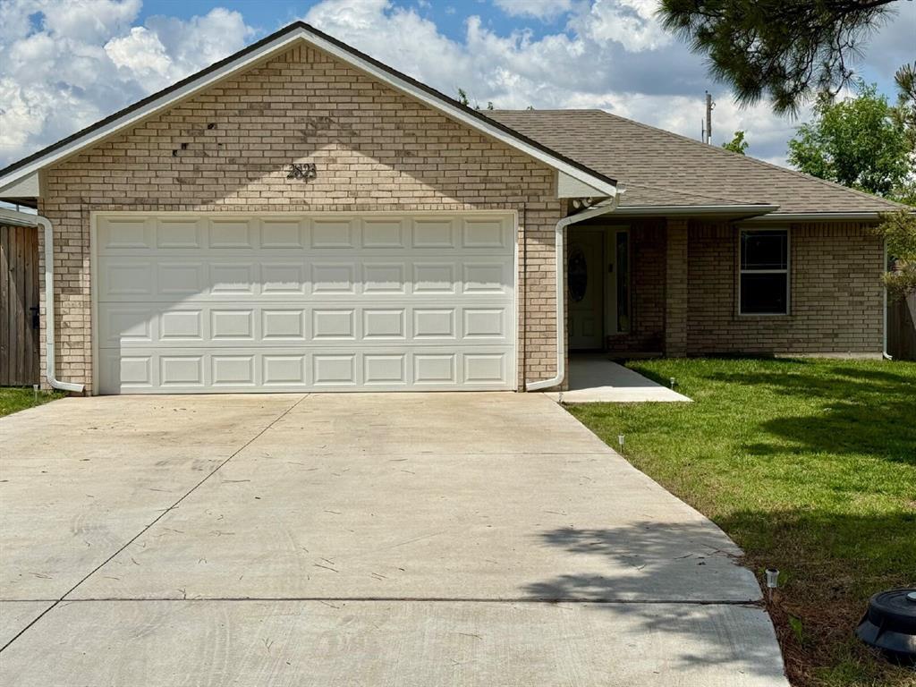 Property Photo:  2823 Juvene Circle  OK 73084 