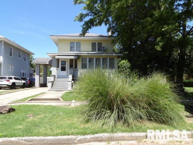 210 W Lincoln Street  Harrisburg IL 62946 photo