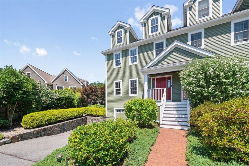 Property Photo: 7 Sherman Place 7 MA 01890