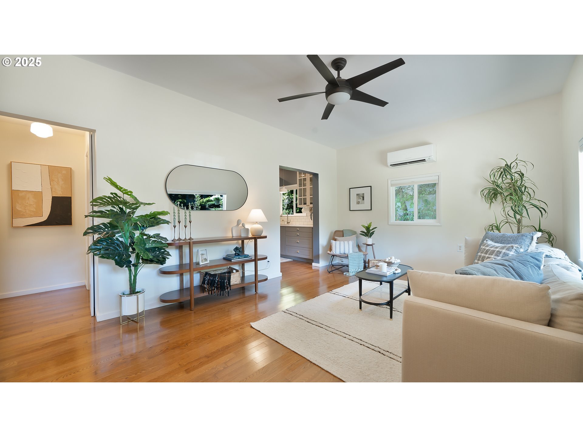 Property Photo:  7235 SW 54th Ave  OR 97219 