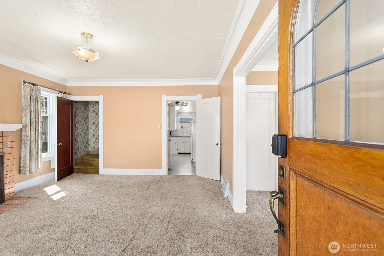 Property Photo: 215 N 58th St WA 98103