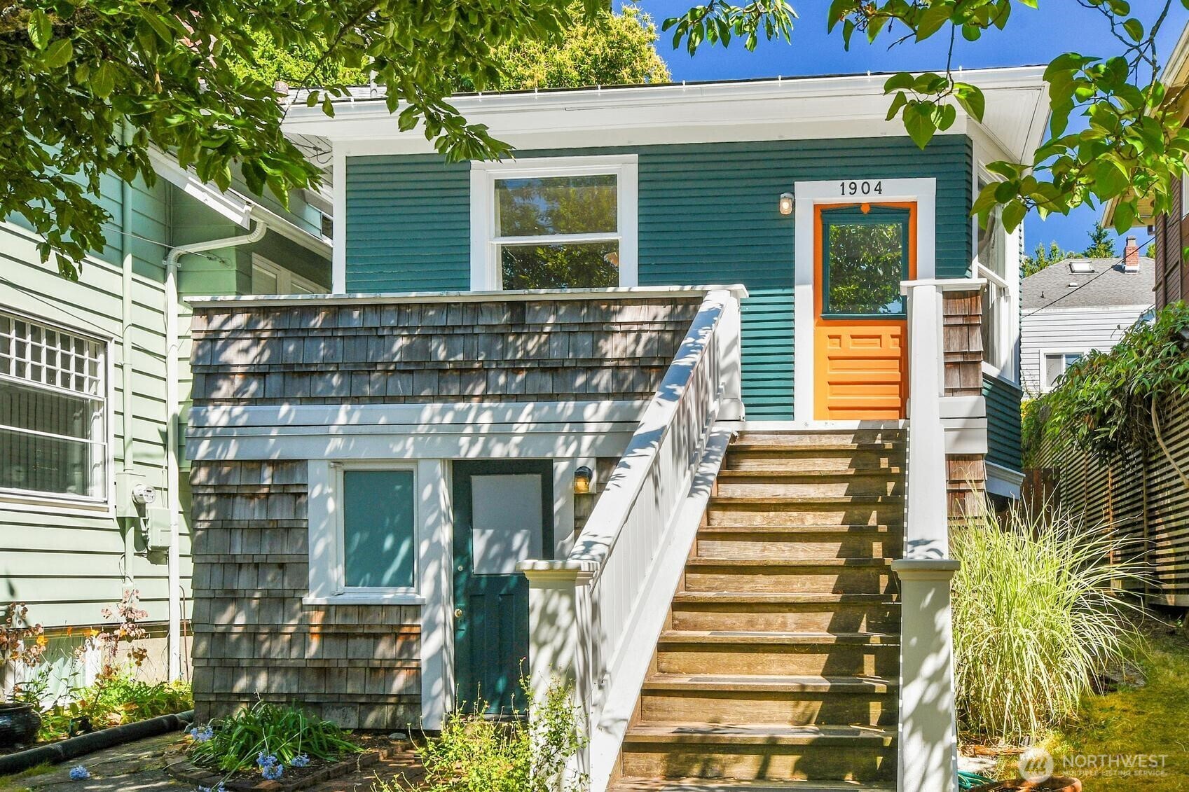 Property Photo: 1904 9th Avenue W WA 98119