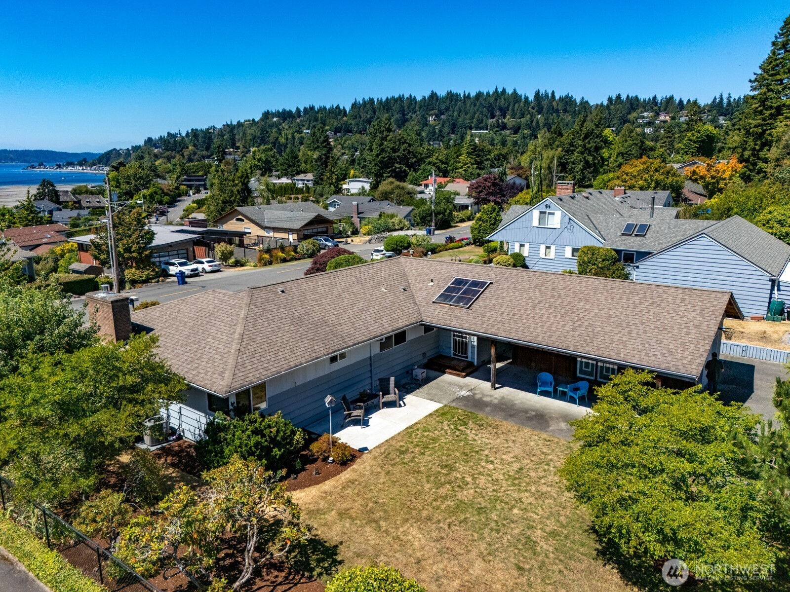 Property Photo:  17958  Brittany Drive SW  WA 98166 