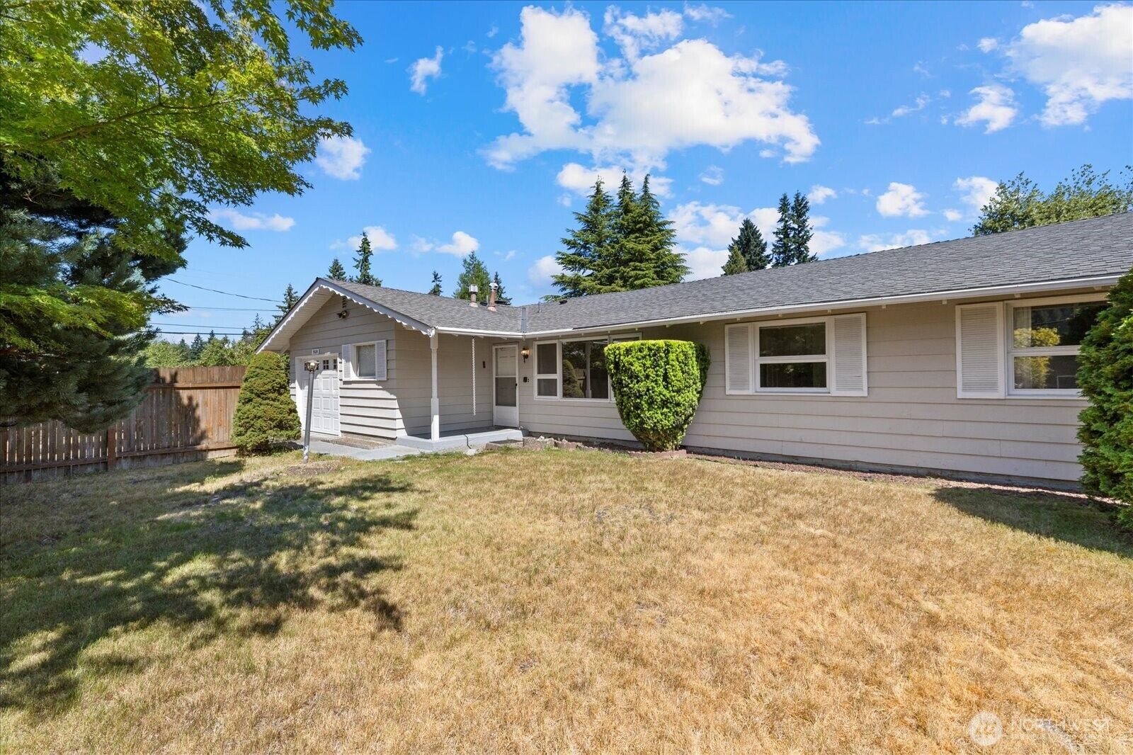 Property Photo: 9125 Meadow Way WA 98208