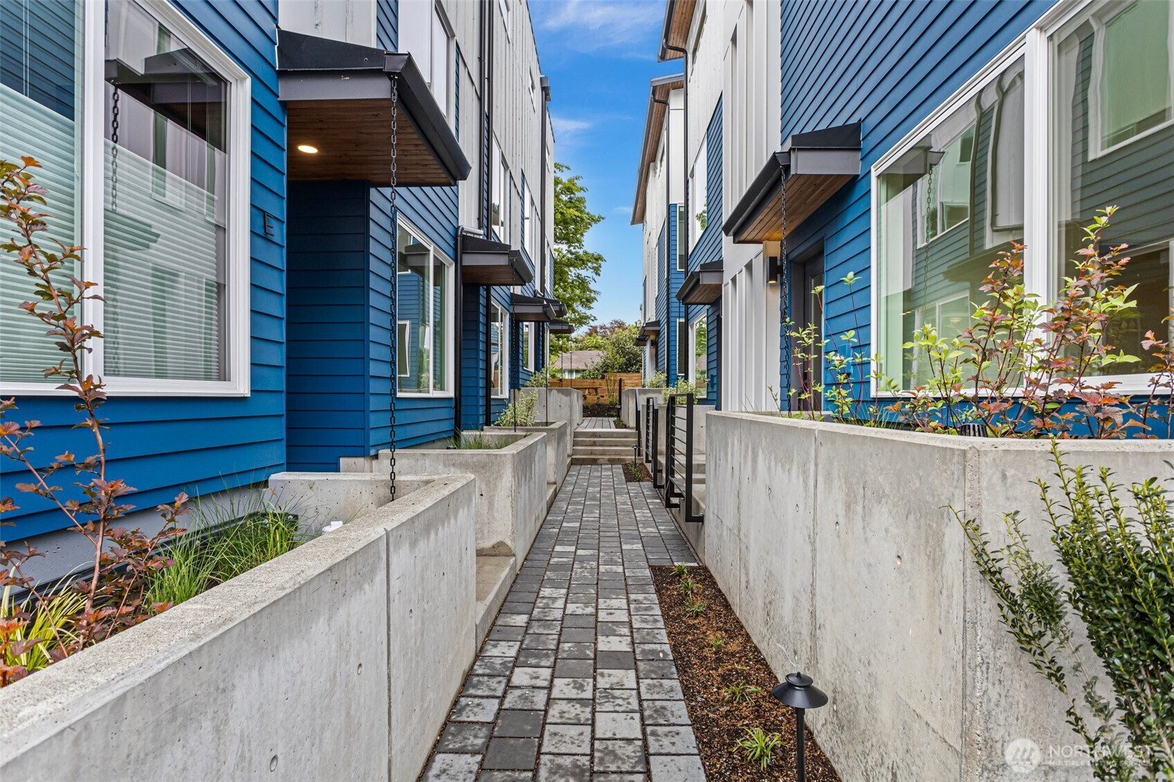 Property Photo: 2525 29th Avenue S B WA 98144