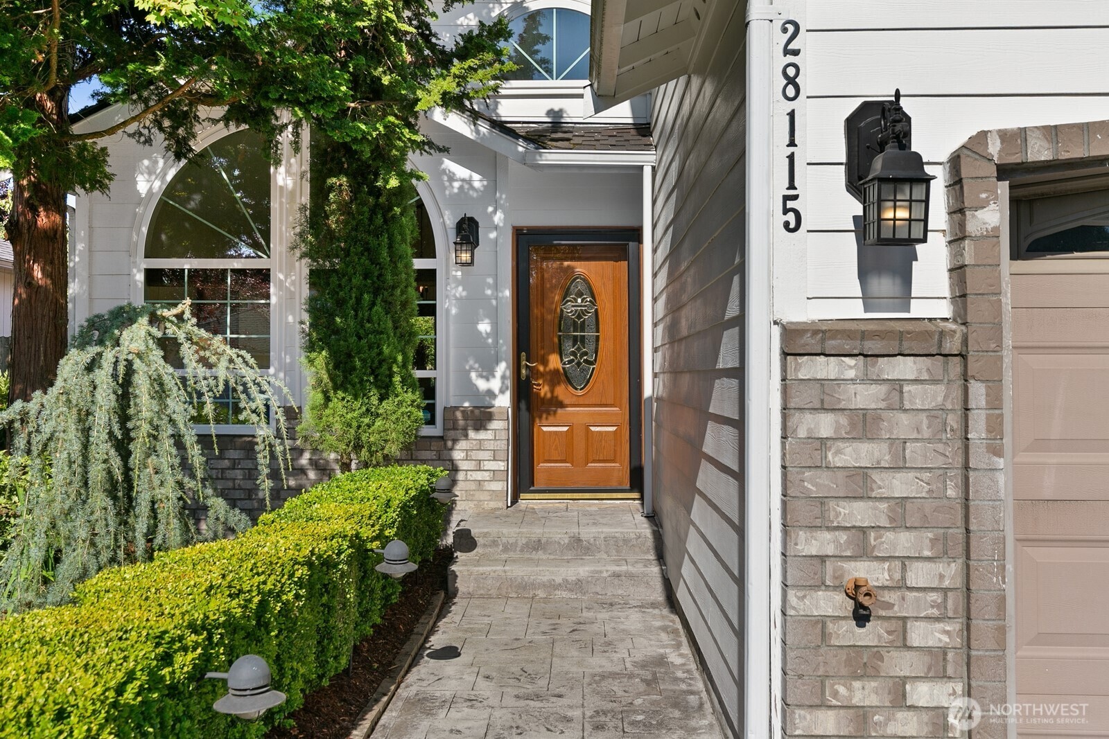 Property Photo: 28115 234th Avenue SE WA 98038