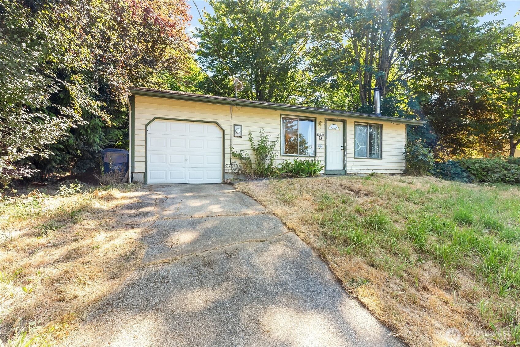 Property Photo: 20420 147th Avenue SE WA 98042