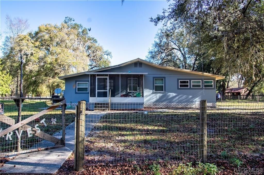 Property Photo: 7545 S Old Oaks Drive FL 34436