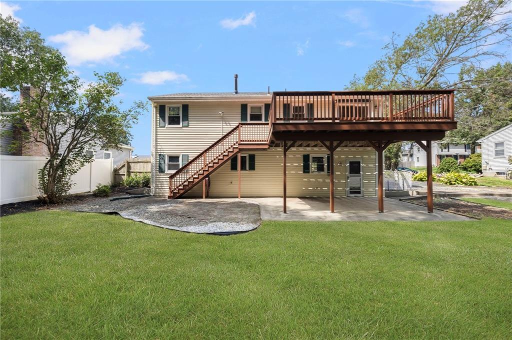 Property Photo:  40 Rockcrest Drive  RI 02920 
