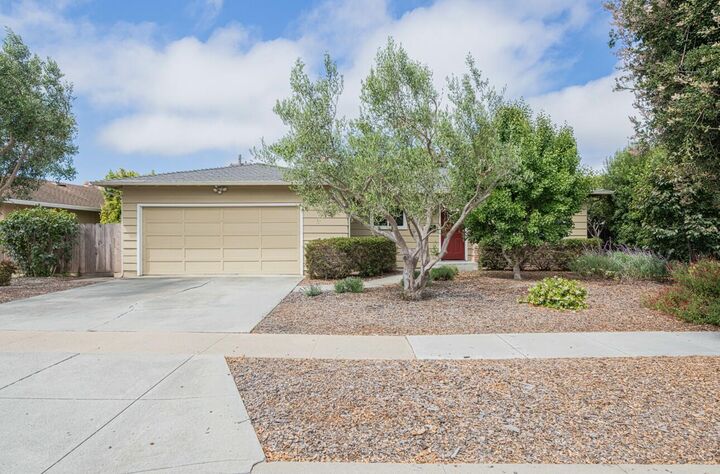 715 Via Maria  Salinas CA 93901 photo