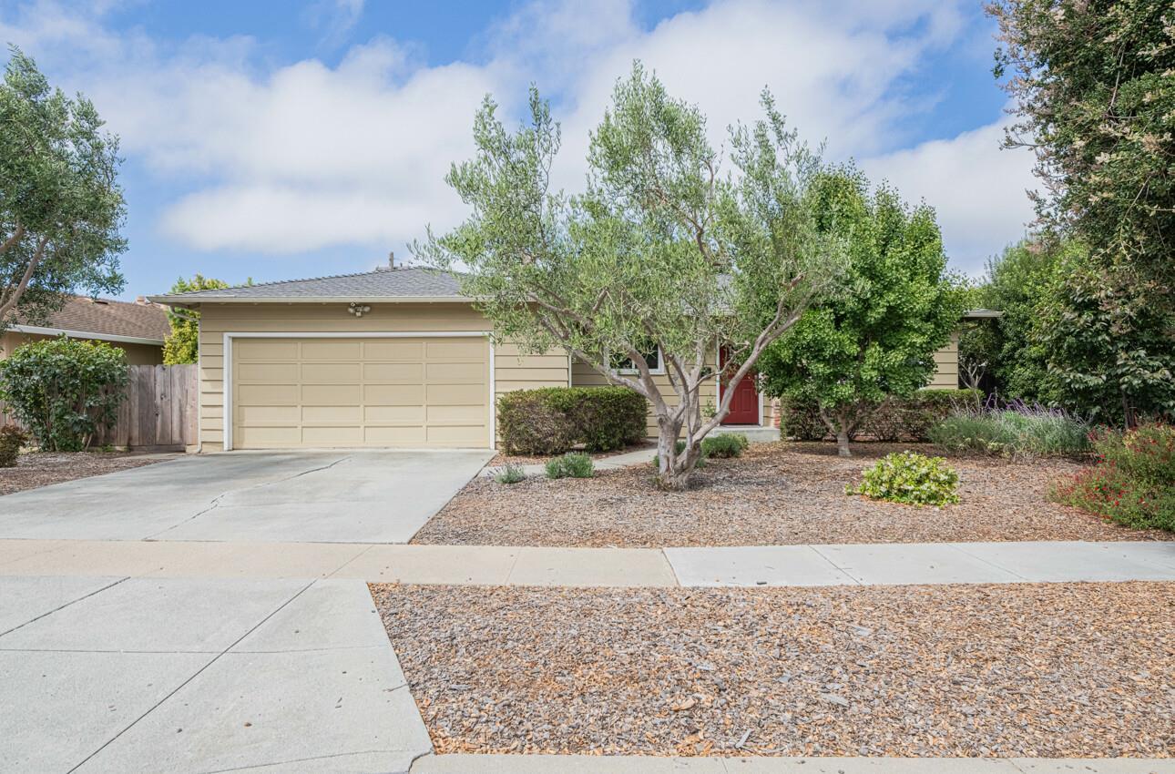 Property Photo: 715 Via Maria CA 93901