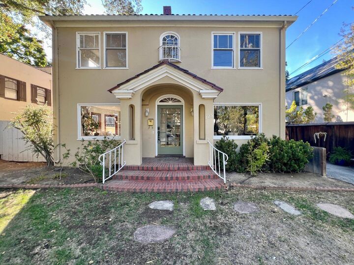 Property Photo:  125 Lowell Avenue  CA 94301 