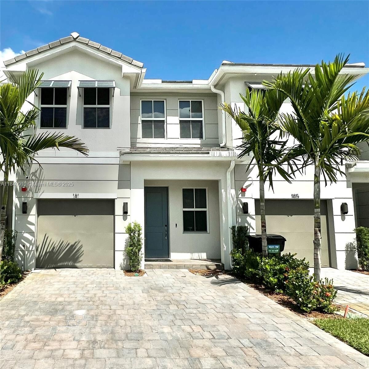 Property Photo: 181 SW 170th Ave FL 33027