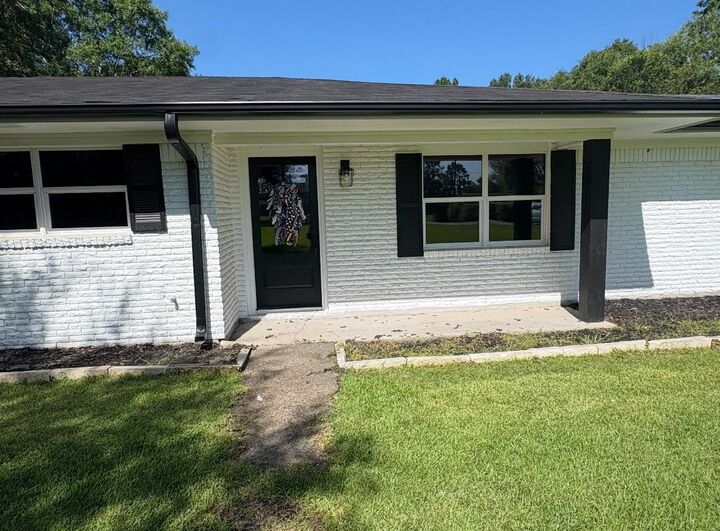 Property Photo: 3896 S Hwy 69 TX 77657