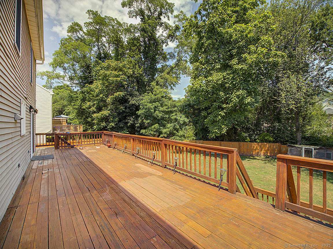Property Photo:  1681 Litchfield Turnpike  CT 06525 