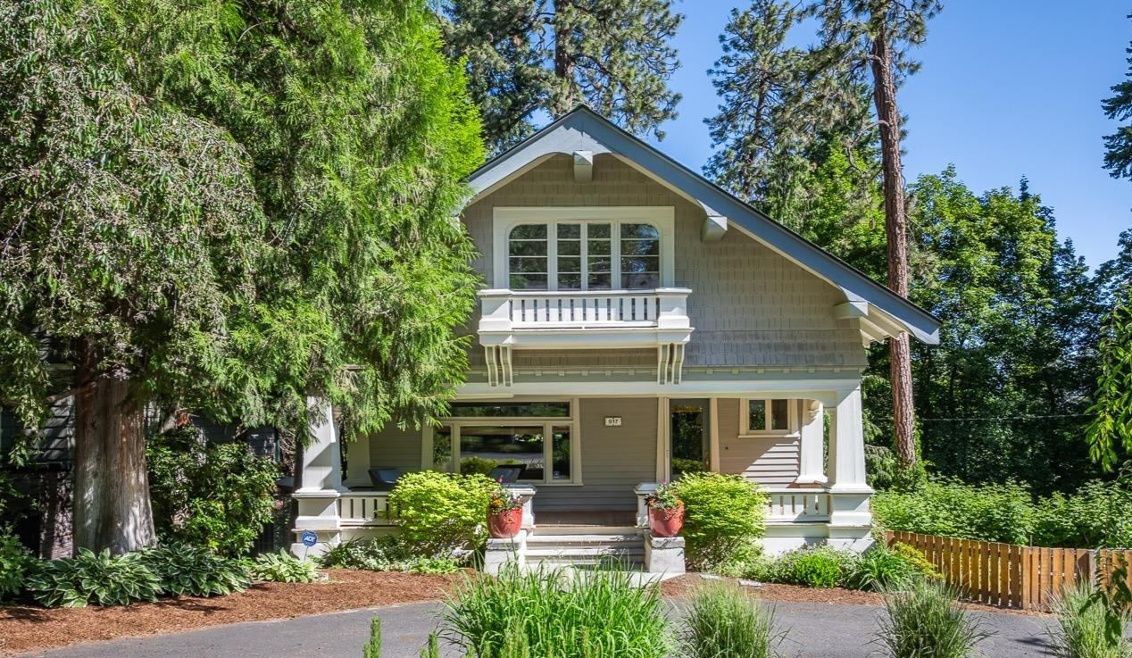 Property Photo:  917 E 20th Ave  WA 99203 