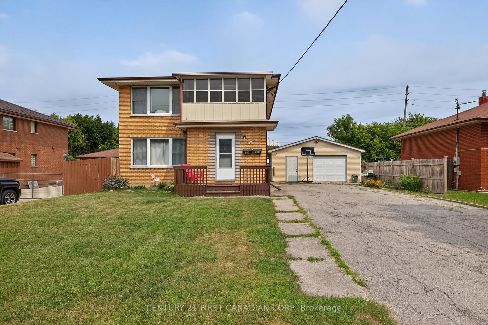 Property Photo: 204 Burnside Drive ON N5V 1B7