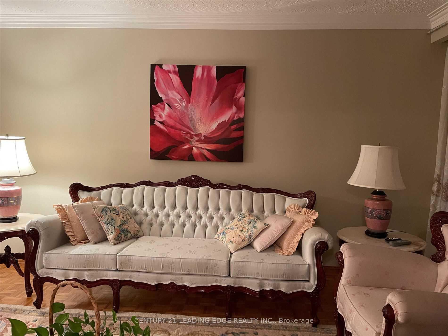 Property Photo:  311 Helen Avenue  ON L3R 1J8 