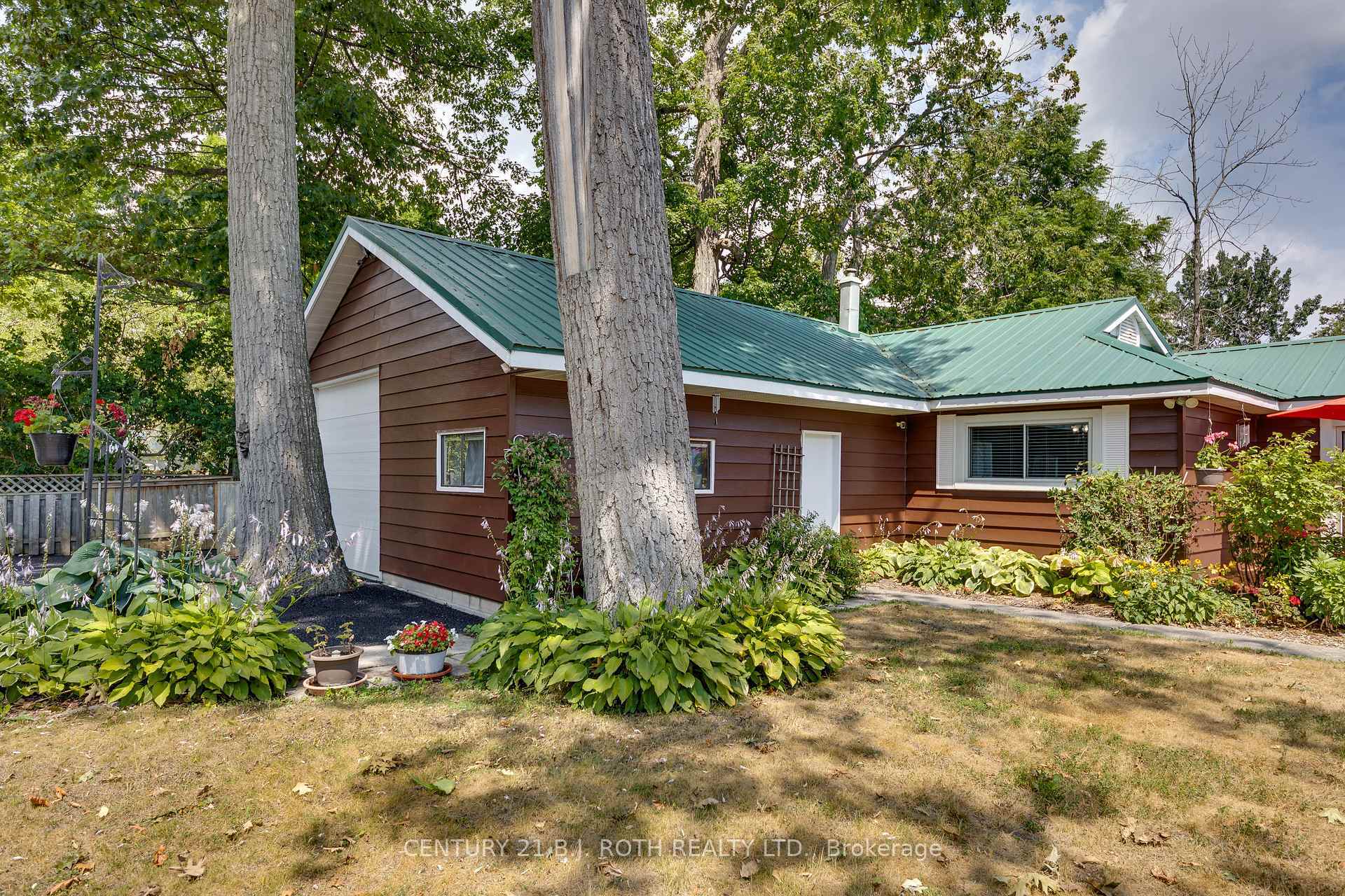Property Photo:  3929 Alderly Avenue  ON L9S 2M2 