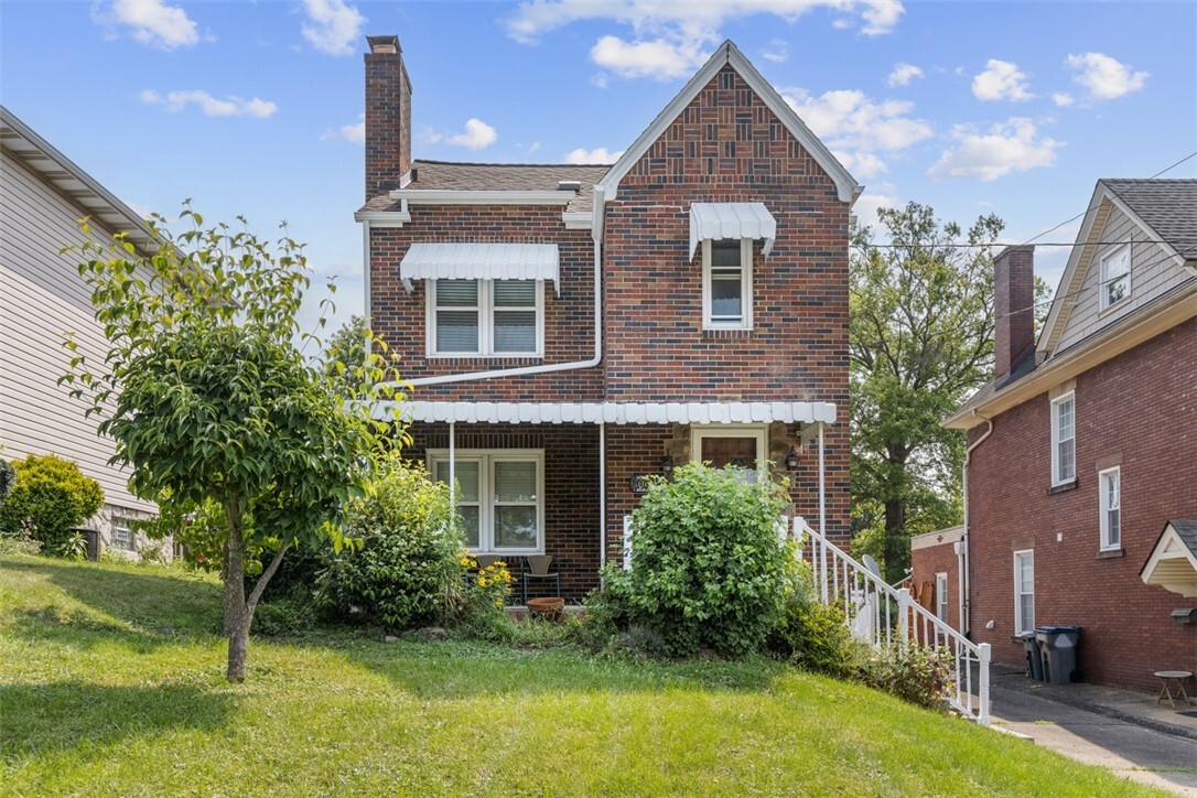 Property Photo: 306 Hutchinson Ave PA 15317