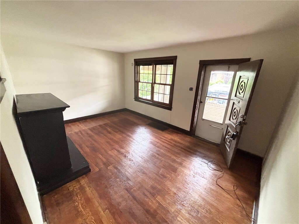 Property Photo: 124 8th St PA 15145