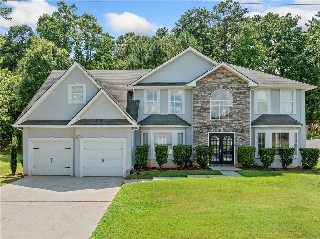 Property Photo: 2307 Eagles Nest Circle GA 30035