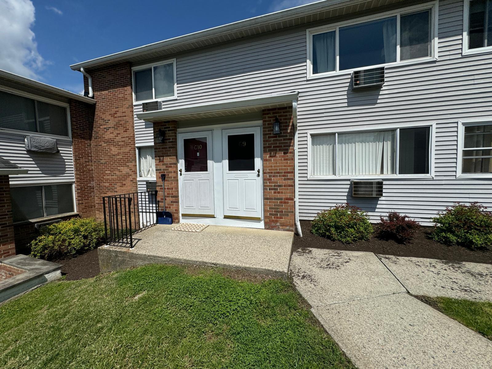 2740 South Road G9  Poughkeepsie NY 12601 photo