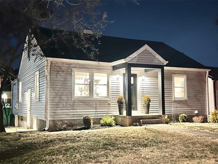 1128 Jackson Street  St Charles MO 63301 photo