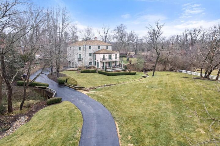 3 Countryside Lane  St Louis MO 63131 photo