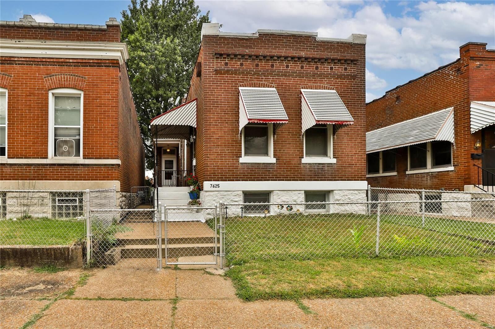Property Photo: 7625 Vermont Avenue MO 63111