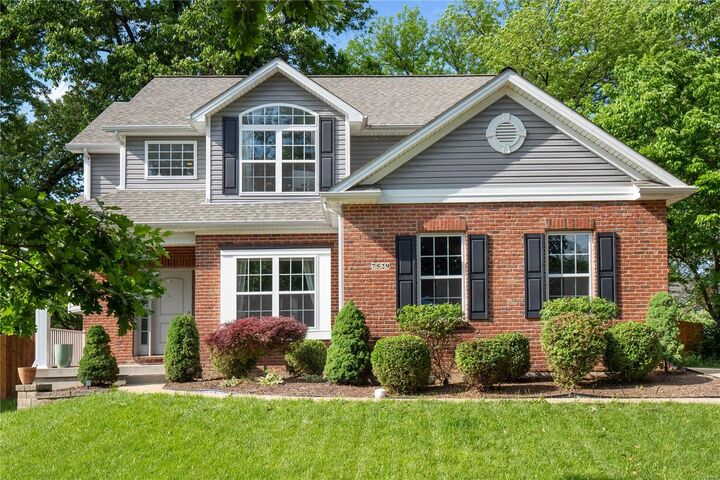 7529 Shaftesbury Avenue  St Louis MO 63130 photo