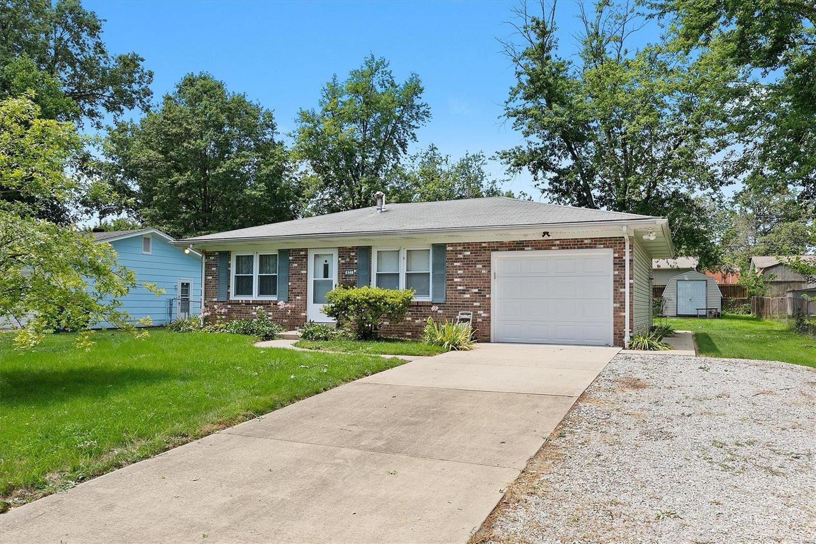 Property Photo: 621 N Monroe Street IL 62254