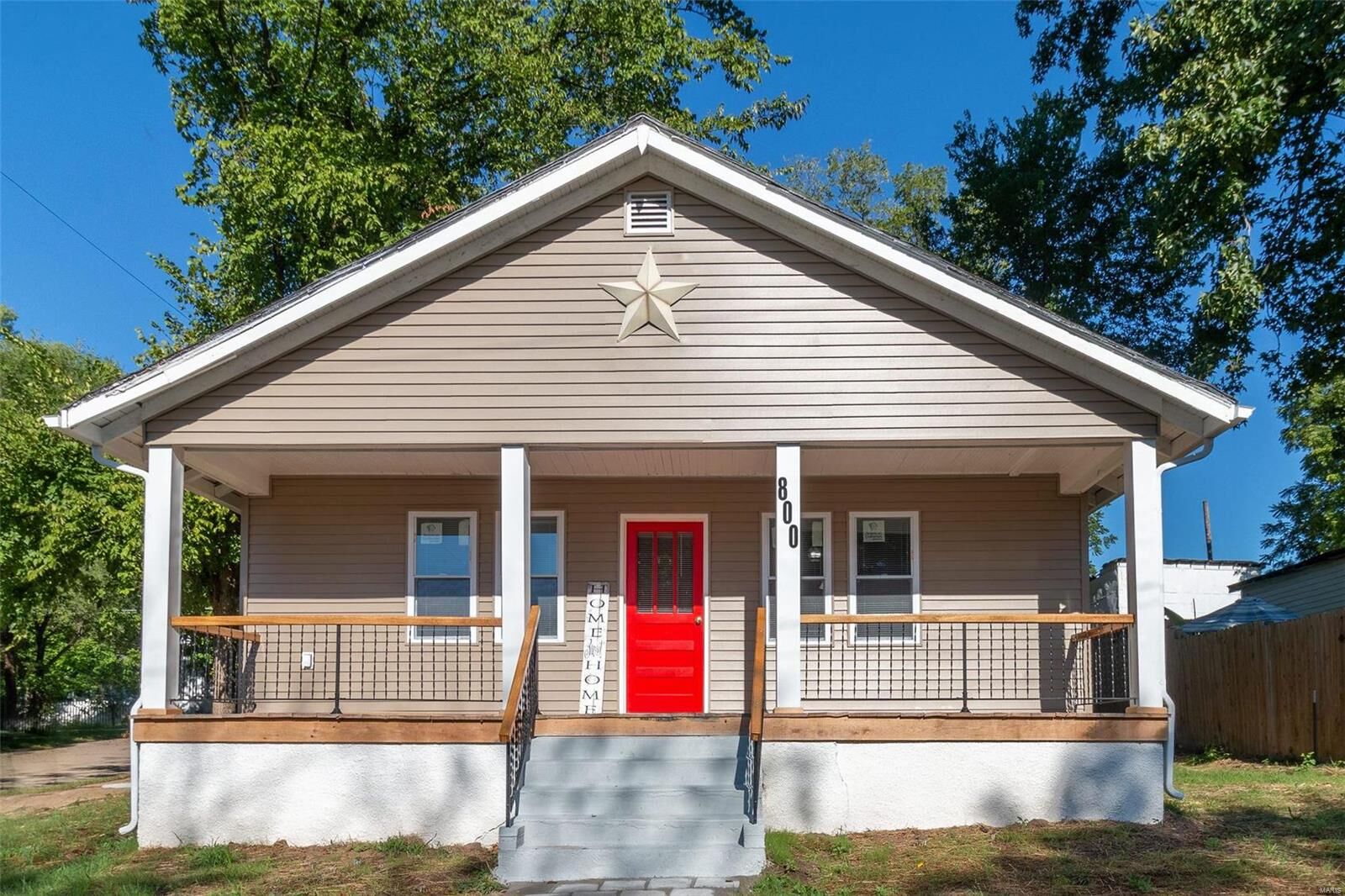Property Photo: 800 N 3rd Street MO 63020