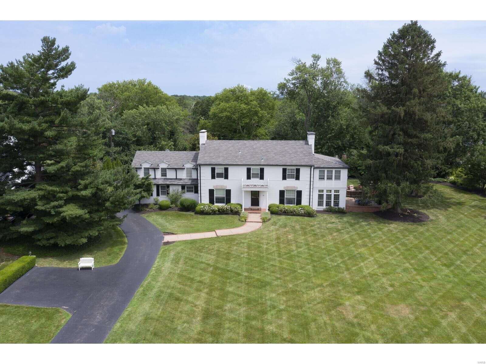 Property Photo: 15 Spoede Lane MO 63141