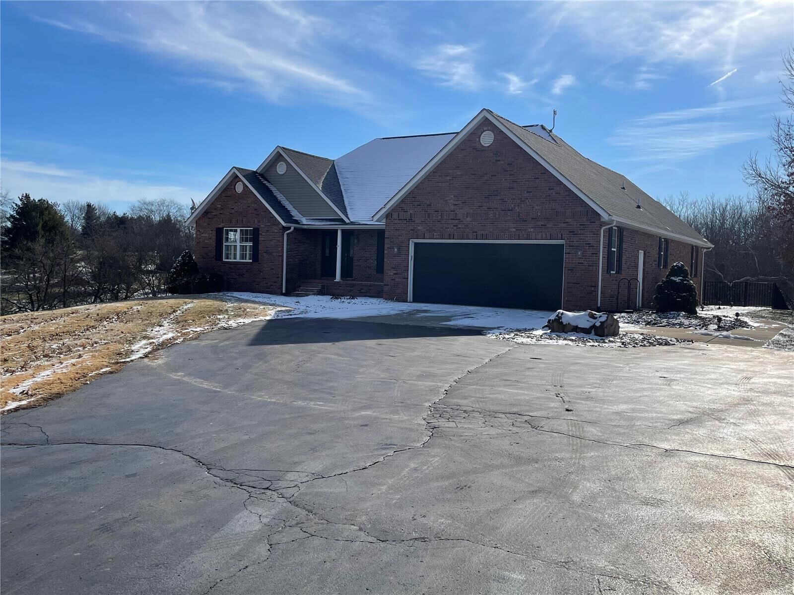 Property Photo:  3007 Fox Run Drive  IL 62035 