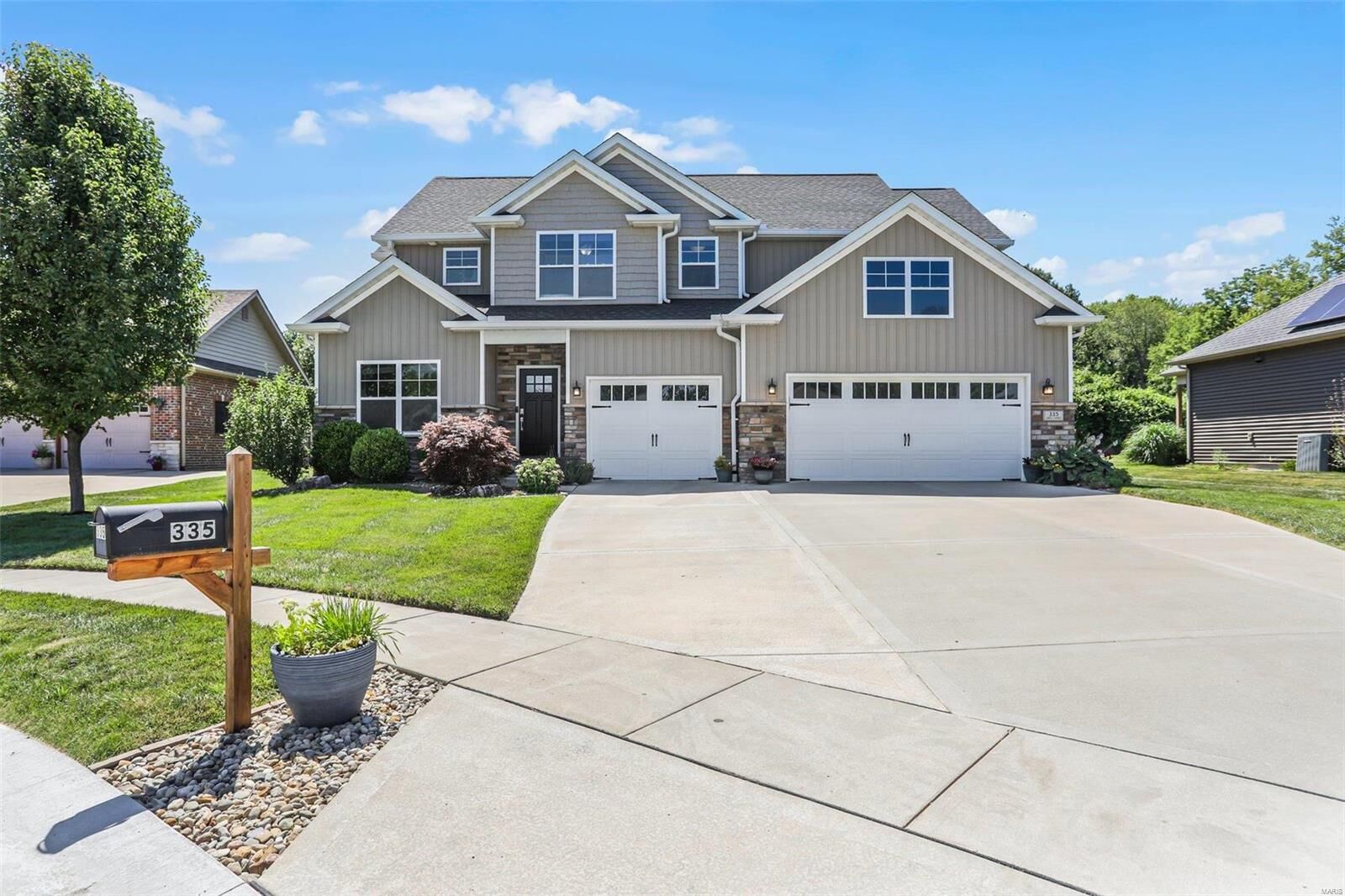 Property Photo:  335 Shea Court  IL 62025 