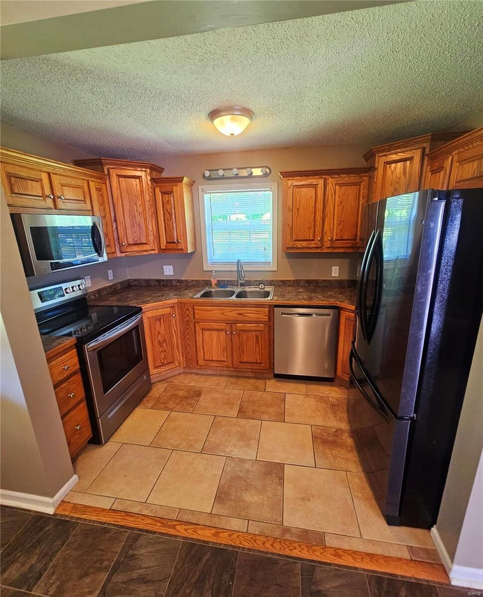 Property Photo:  607 7th Street  MO 63780 